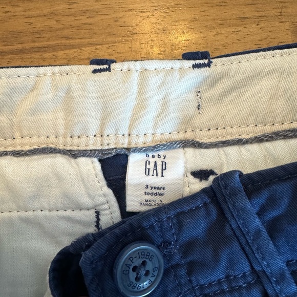 NWOT Baby Gap Toddler Shorts 3T - Picture 3 of 3